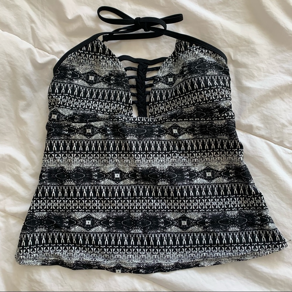 Black & white halter tankini.